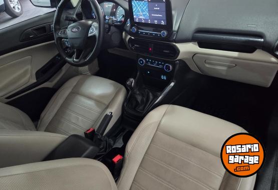 Autos - Ford Eco sport titanium 2019 Nafta 60200Km - En Venta