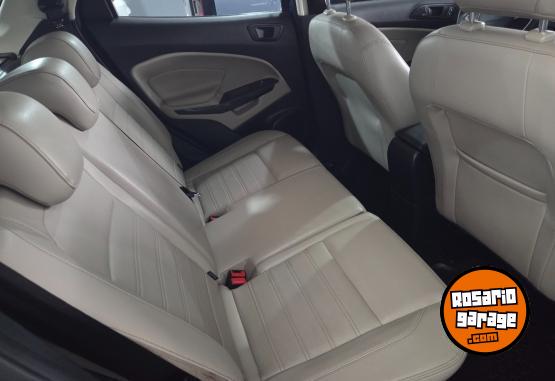Autos - Ford Eco sport titanium 2019 Nafta 60200Km - En Venta