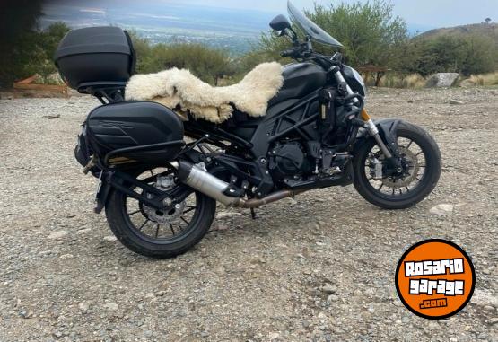 Motos - Benelli 502c 2023 Nafta 10000Km - En Venta