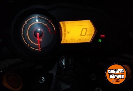 Motos - Bajaj Rouser 135 LS en cuotas 2020 Nafta 20700Km - En Venta