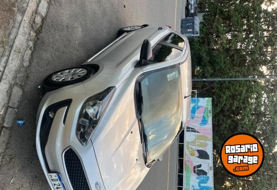 Autos - Ford Ka 1.5 s 5 puertas 2018 Nafta 111200Km - En Venta