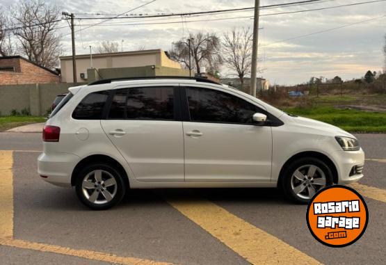 Autos - Volkswagen Suran TrendLine 2017 Nafta 104000Km - En Venta