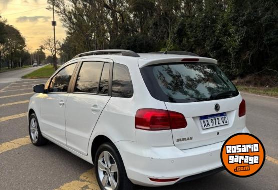 Autos - Volkswagen Suran TrendLine 2017 Nafta 104000Km - En Venta