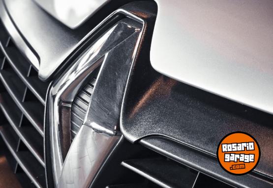 Autos - Renault LOGAN AUTENTIQUE 1.6 2019 Nafta 88000Km - En Venta