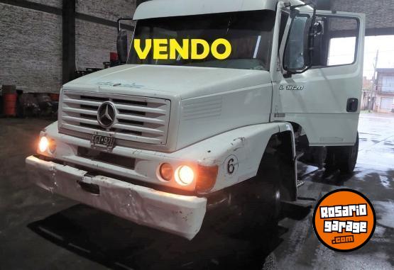 Camiones y Grúas - Camión Con Plato Mercedes Benz L1620 Cabina Dormitorio - En Venta