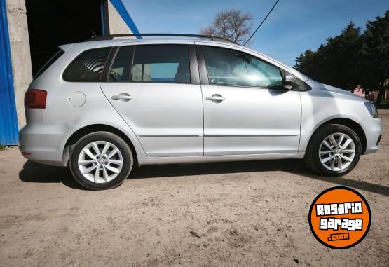 Autos - Volkswagen Suran 2015 Nafta 110000Km - En Venta
