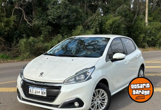 Autos - Peugeot 208 Allure 2016 Nafta 120000Km - En Venta