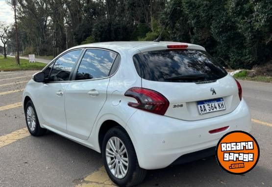 Autos - Peugeot 208 Allure 2016 Nafta 120000Km - En Venta