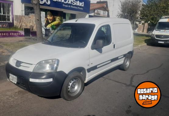 Utilitarios - Peugeot Partner 2013 Diesel 210000Km - En Venta