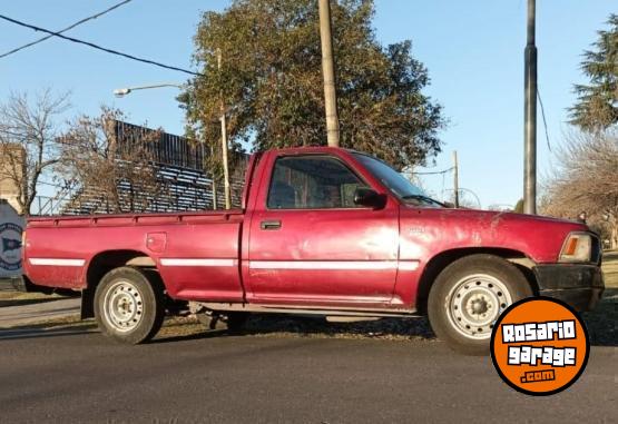 Camionetas - Toyota Hilux 4x2 1998 Diesel 400000Km - En Venta
