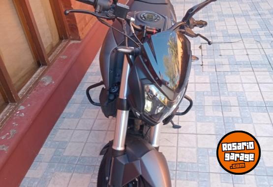 Motos - Bajaj BAJAJ DOMINAR 400 2023 Nafta 4809Km - En Venta