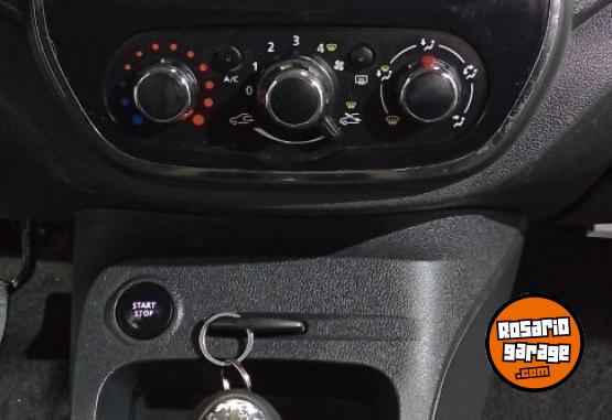 Autos - Renault CAPTUR ZEN 2.0 2018 Nafta 133892Km - En Venta