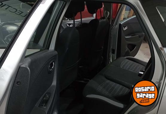 Autos - Renault CAPTUR ZEN 2.0 2018 Nafta 133892Km - En Venta
