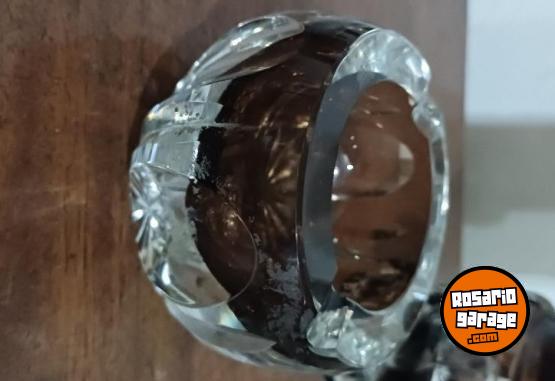 Hogar - Botell�n y cenicero - En Venta