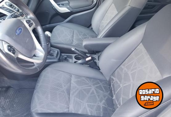 Autos - Ford FIESTA KD TITANIUM 5P 2012 Nafta 128000Km - En Venta