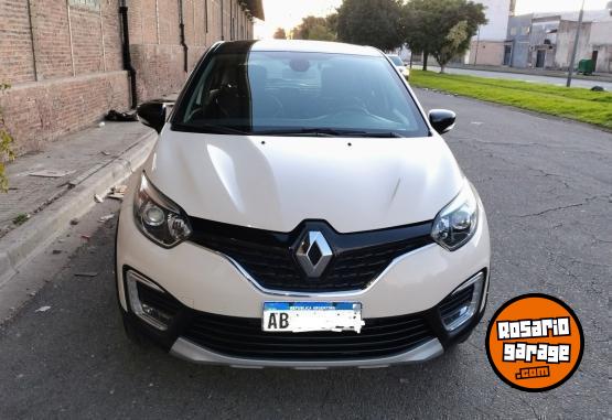 Autos - Renault CAPTUR INTENSE 2.0 2017 Nafta 100000Km - En Venta