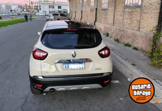 Autos - Renault CAPTUR INTENSE 2.0 2017 Nafta 100000Km - En Venta