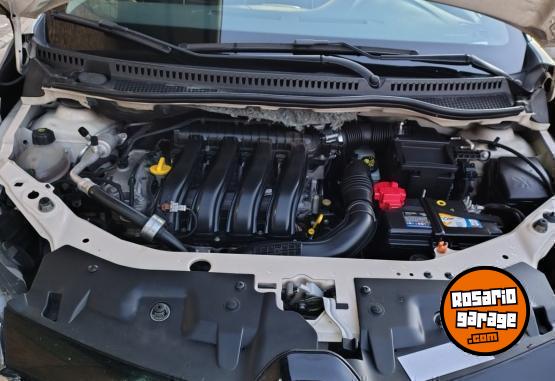 Autos - Renault CAPTUR INTENSE 2.0 2017 Nafta 100000Km - En Venta