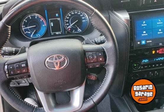 Camionetas - Toyota SW4 SRX 2023 Diesel 62000Km - En Venta