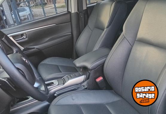 Camionetas - Toyota SW4 SRX 2023 Diesel 62000Km - En Venta