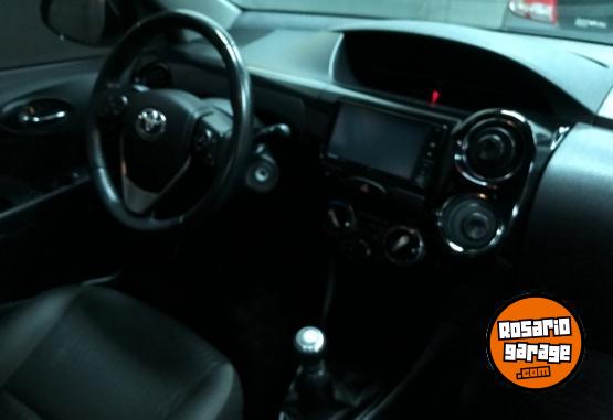 Autos - Toyota Etios Xls 1.5 4 puertas 2017 Nafta  - En Venta