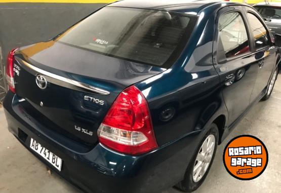 Autos - Toyota Etios Xls 1.5 4 puertas 2017 Nafta  - En Venta