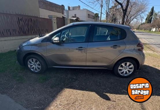 Autos - Peugeot Active 2017 Nafta 115000Km - En Venta