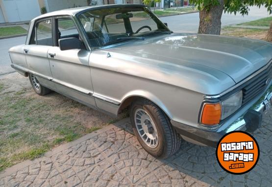Autos - Ford Falcon 1983 Nafta 186000Km - En Venta