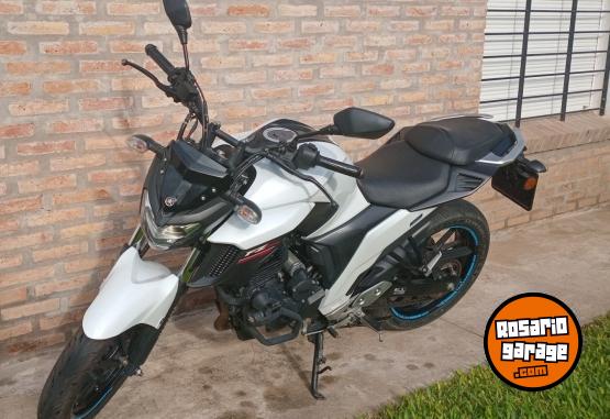 Motos - Yamaha FZ25 2019 Nafta 20000Km - En Venta