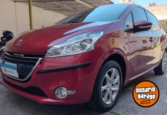 Autos - Peugeot 208 Touchscreen 2014 Nafta 52000Km - En Venta