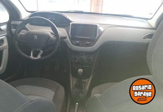 Autos - Peugeot 208 Allure Touchscreen 2014 Nafta 54000Km - En Venta