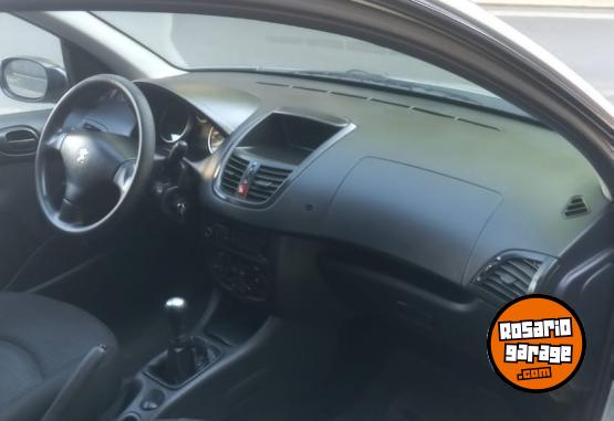 Autos - Peugeot 207 PEUGEOT 3PTAS 2011 Nafta 156000Km - En Venta