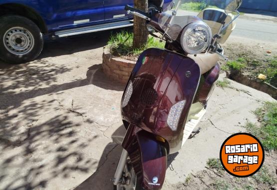 Motos - Motomel Strato Euro 2024 Nafta 6098Km - En Venta