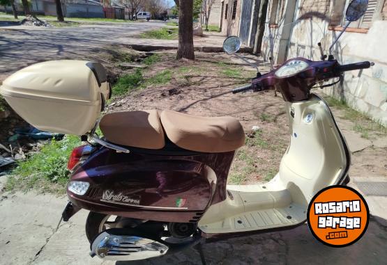 Motos - Motomel Strato Euro 2024 Nafta 6098Km - En Venta