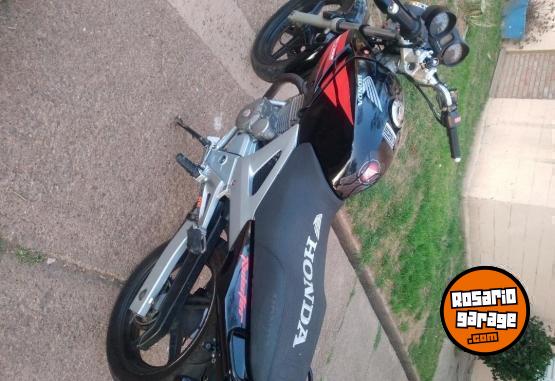 Motos - Honda Cb250 2013 Nafta 21000Km - En Venta