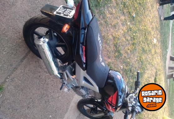 Motos - Honda Cb250 2013 Nafta 21000Km - En Venta