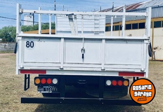 Camiones y Grúas - Volkswagen 13.180/48. 575.000km. Unica Mano - En Venta