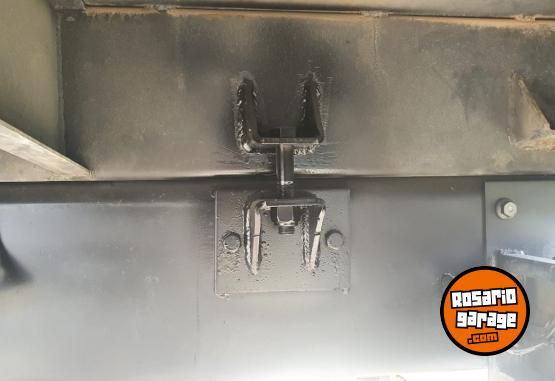 Camiones y Grúas - Volkswagen 13.180/48. 575.000km. Unica Mano - En Venta