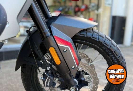 Motos - Voge 650 DSX 2024 Nafta 8977Km - En Venta