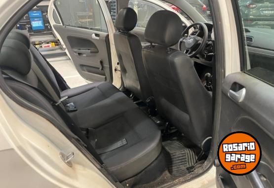 Autos - Volkswagen Voyage 2017 GNC 78000Km - En Venta