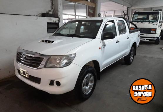 Camionetas - Toyota Hilux DX Pack Elctrico 2014 Diesel  - En Venta