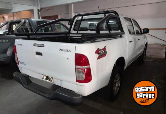 Camionetas - Toyota Hilux DX Pack Elctrico 2014 Diesel  - En Venta