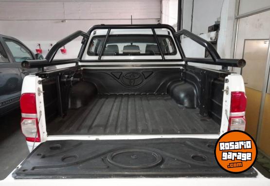 Camionetas - Toyota Hilux DX Pack Elctrico 2014 Diesel  - En Venta