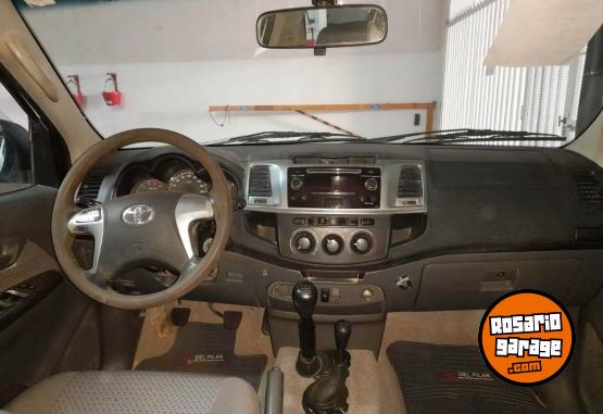 Camionetas - Toyota Hilux DX Pack Elctrico 2014 Diesel  - En Venta