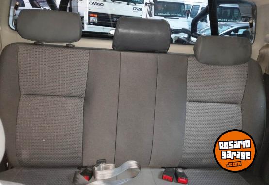 Camionetas - Toyota Hilux DX Pack Elctrico 2014 Diesel  - En Venta