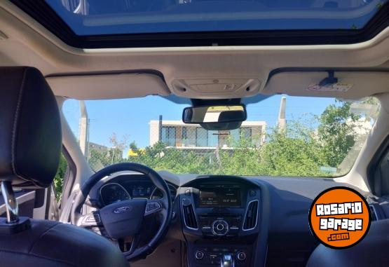 Autos - Ford Focus Titanium 2015 GNC 166000Km - En Venta