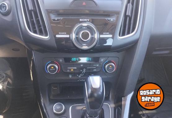 Autos - Ford Focus Titanium 2015 GNC 166000Km - En Venta