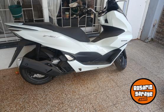 Motos - Honda Pcx 160 2025 Nafta 1500Km - En Venta
