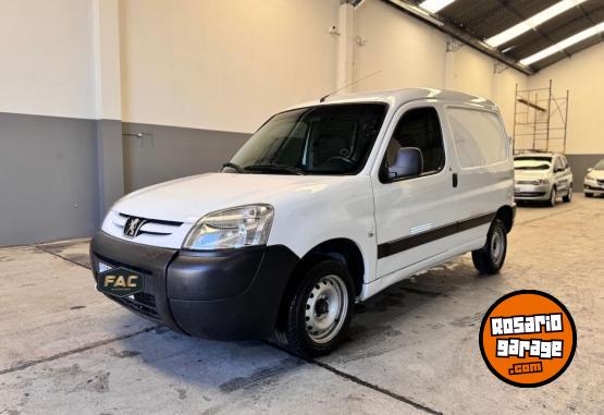 Utilitarios - Peugeot PARTNER 1.6HDI COMFORT 2017 Diesel 128000Km - En Venta