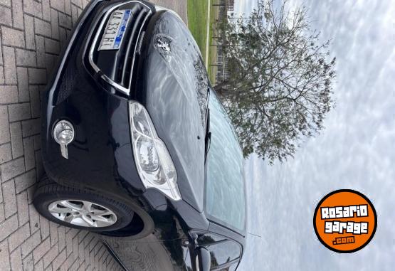 Autos - Peugeot 208 Allure Touchscreen 2016 Nafta 130000Km - En Venta